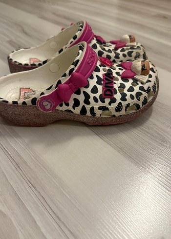 Kız Çocuk Leopar Desenli Tokalı Terlik - Görsel 2