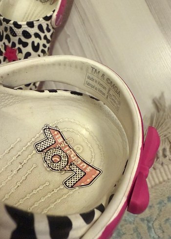 Kız Çocuk Leopar Desenli Tokalı Terlik - Görsel 6