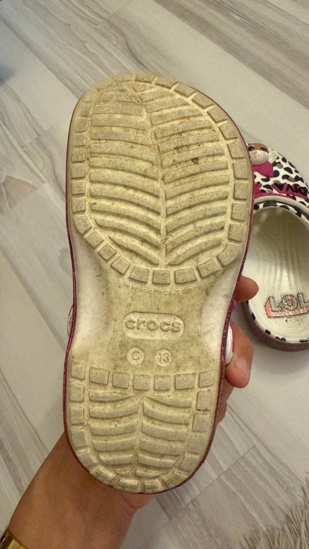 Kız Çocuk Leopar Desenli Tokalı Terlik - Görsel 4