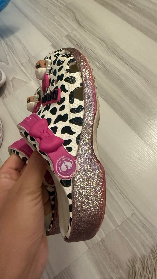 Kız Çocuk Leopar Desenli Tokalı Terlik - Görsel 5