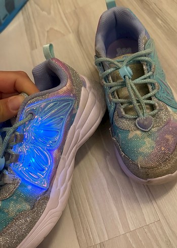 Skechers ışıklı spor ayakkabı - Görsel 2