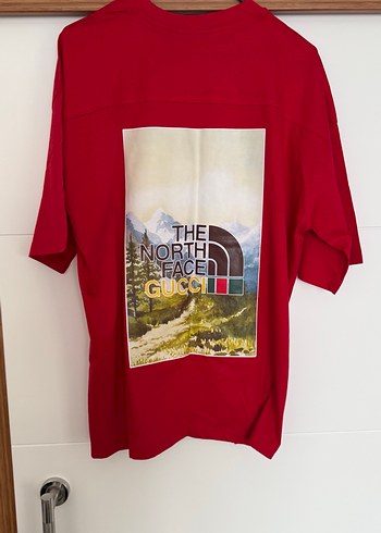 The North Face x Gucci Kırmızı Oversize Tişört - Görsel 4