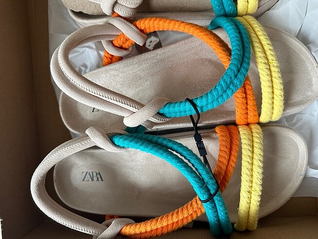 42 Beden çeşitli Renk Zara renkli sandalet unisex