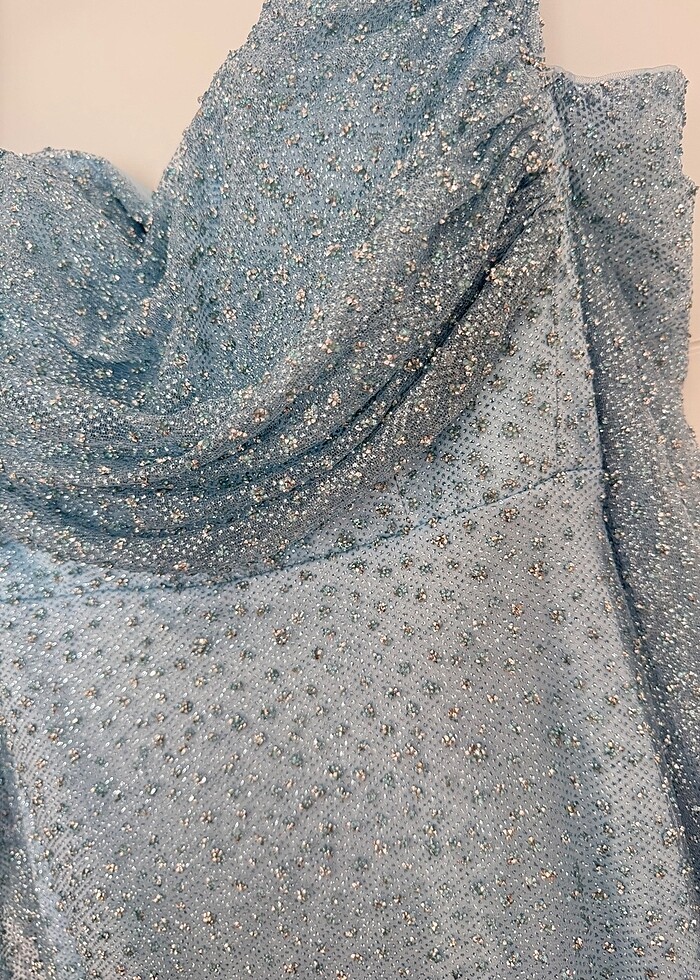 Mavi ışıltılı abiye - Görsel 4