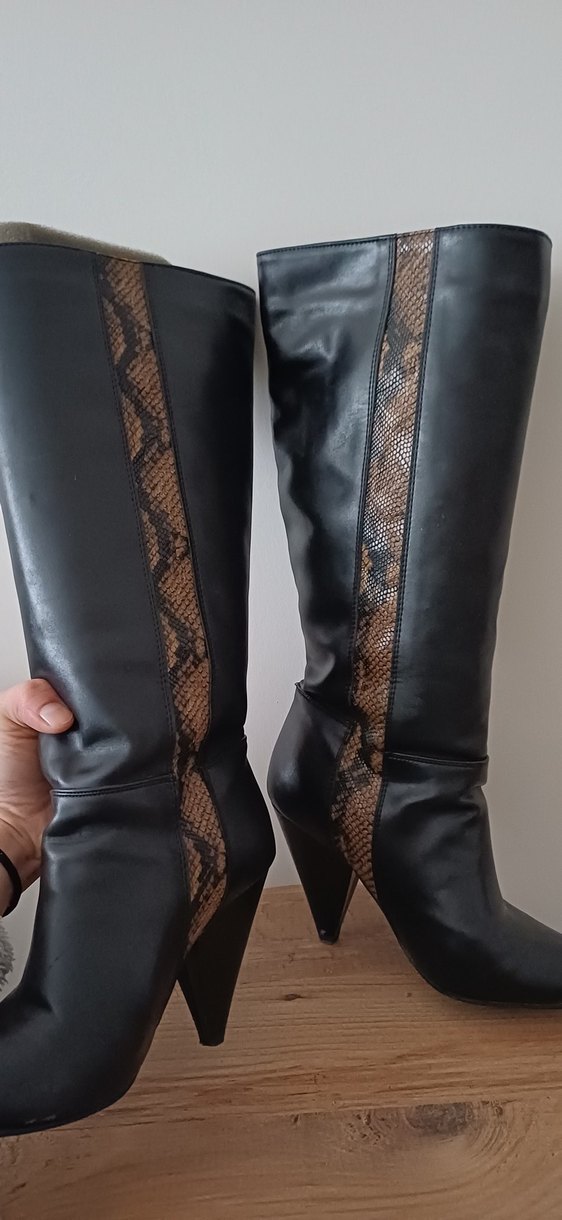 Yılan Desenli  Diz Boyu Deri Çizme - Görsel 2