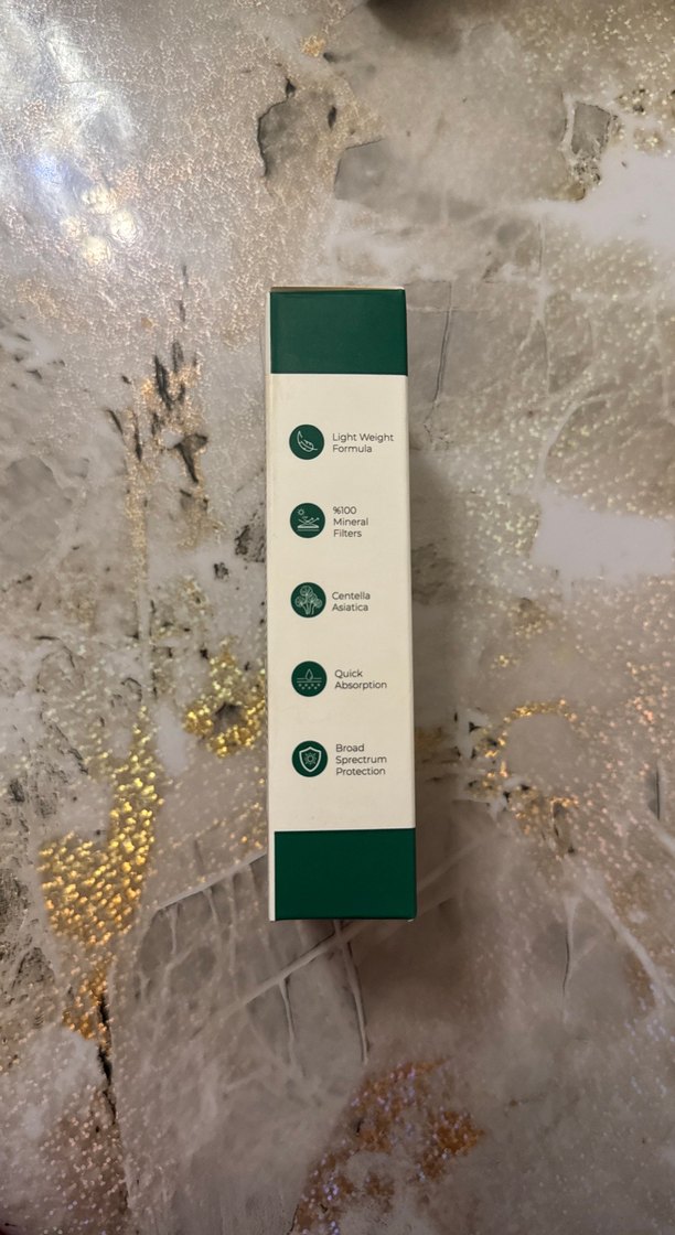 SiNOZ Pure Cica Renk Düzeltici Güneş Kremi SPF 50 - Görsel 2