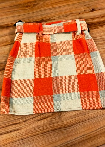 Kemerli Kırmızı Ekose Mini Etek - Görsel 3
