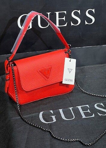 Kırmızı Guess çanta