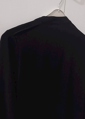 Düğmeli Siyah Gömlek - Görsel 3