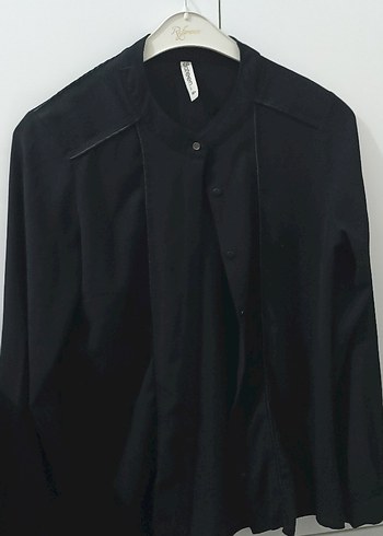 Düğmeli Siyah Gömlek - Görsel 5