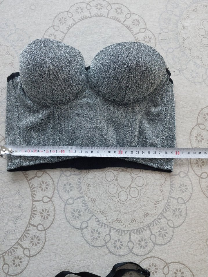 Düğmeli Gri Straplez Büstiyer - Görsel 5