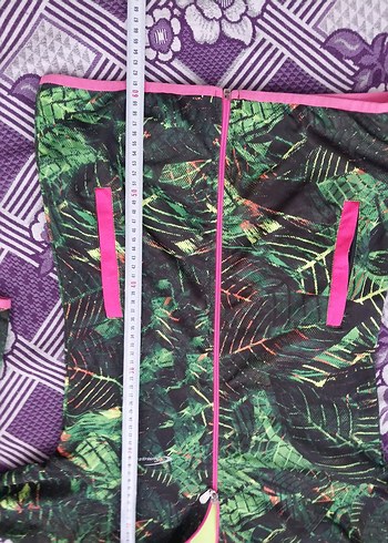 Yeşil Desenli Kadın Spor Takımı - Görsel 8