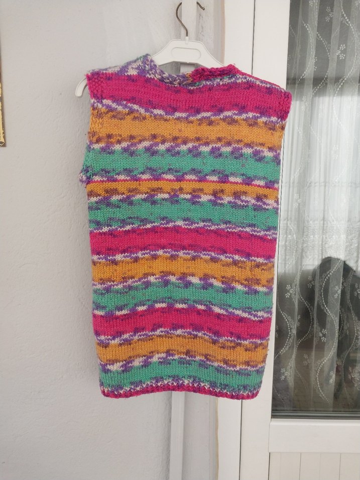 Renkli Örgü Kız Çocuk Yeleği - Görsel 2