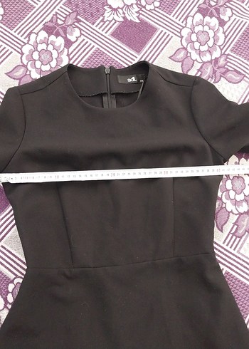 Siyah Midi Kısa Kollu Minimalist Elbise - Görsel 4