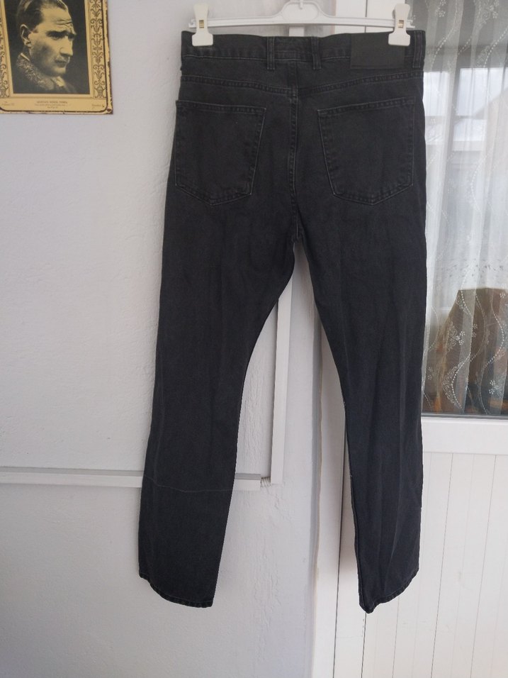 Gri Siyah Kesik Detaylı Salaş Kot Pantolon - Görsel 2