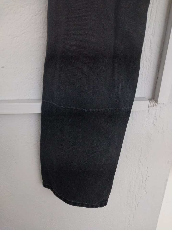 Gri Siyah Kesik Detaylı Salaş Kot Pantolon - Görsel 3