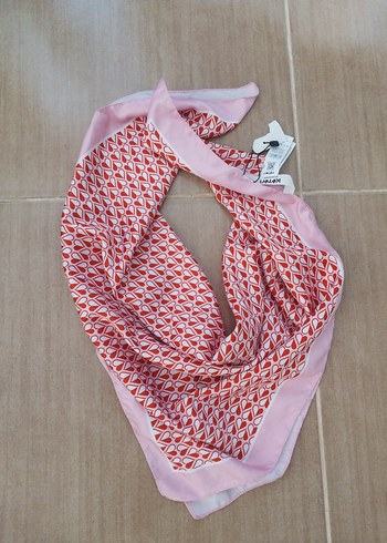 Koton Pembe Geometrik Desenli Fular Esarp