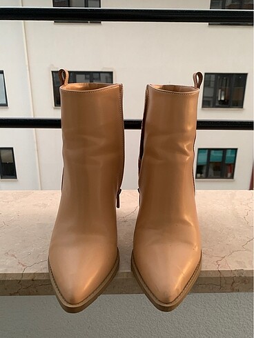 Zara Ten rengi bilek boy bot