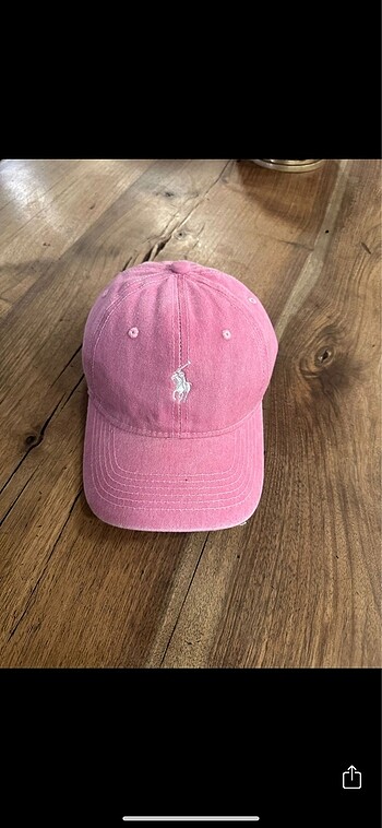 Pembe şapka