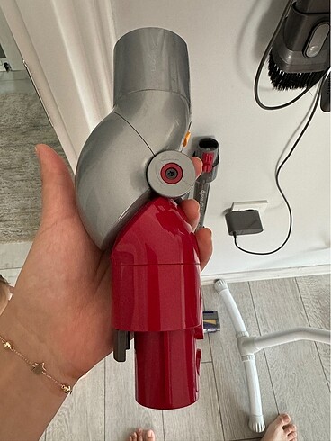 Dyson V10 mobilya altı adaptör