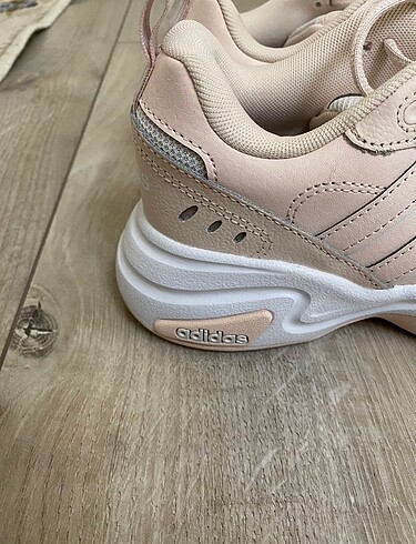 38 Beden adidas spor ayakkabı
