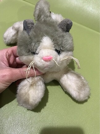 Peluş kedi