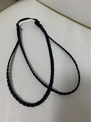 Diğer 7 adet ilk fotodaki ve 2 adet lastikli tek tek eklenmiş taç