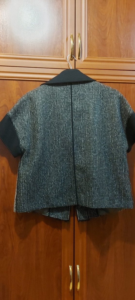 Kadın Gri Kısa Düğmeli Ceket - Görsel 2