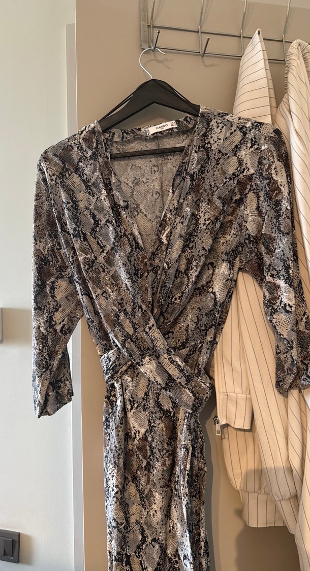 Gri Yılan Desenli Mini Kadın Elbise - Görsel 2