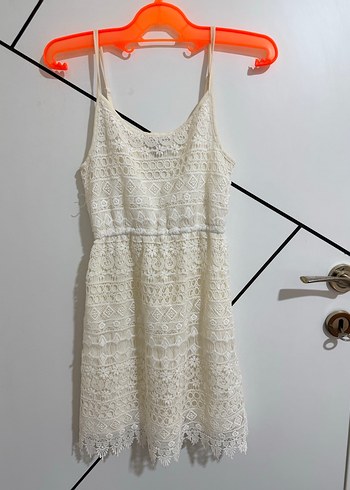 Beyaz Nakışlı Straplez Hamile Geceliği - Görsel 4