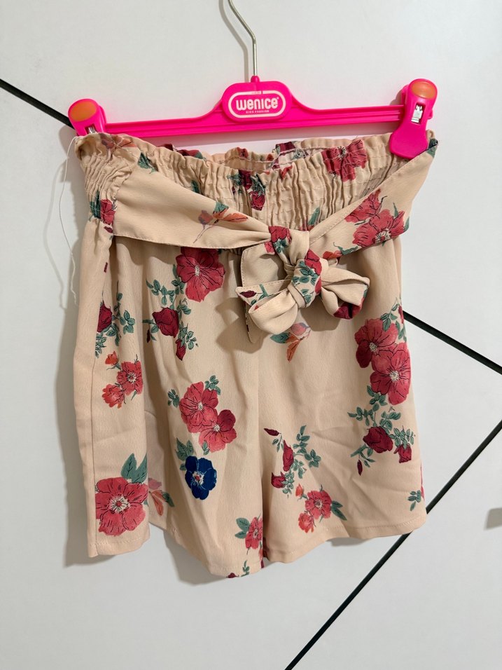 Volanlı, Çiçek Desenli Hamile Şortu - Görsel 4