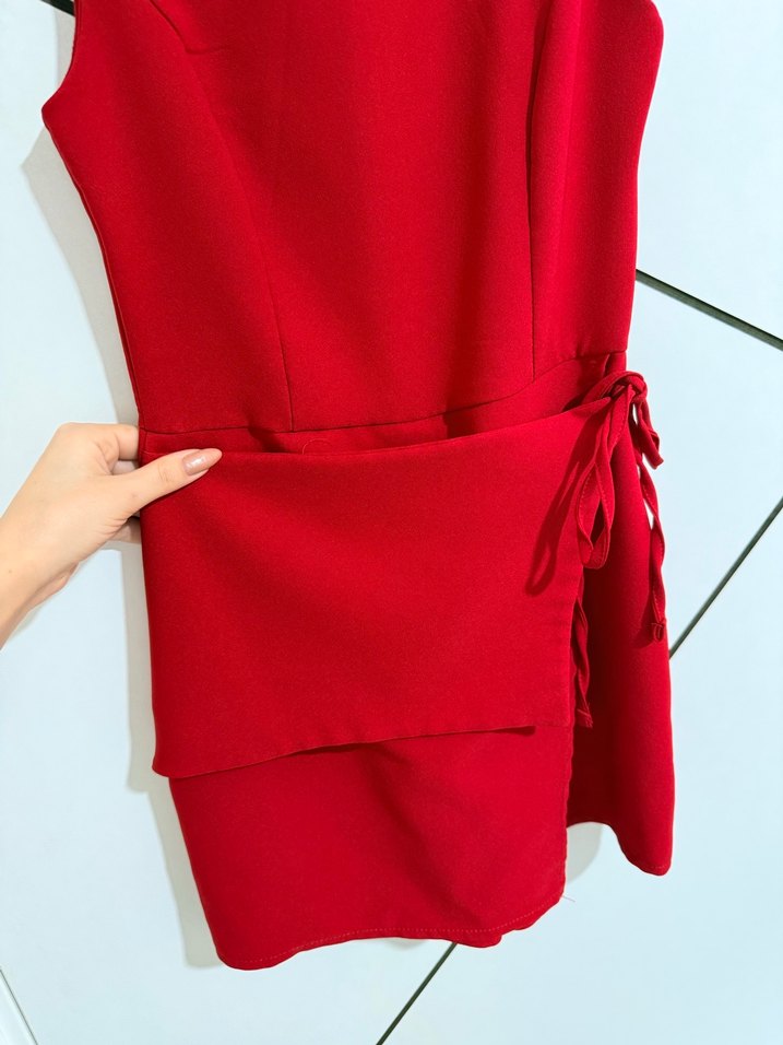 Kırmızı Kemerli Mini Kolsuz Kadın Tulum - Görsel 2