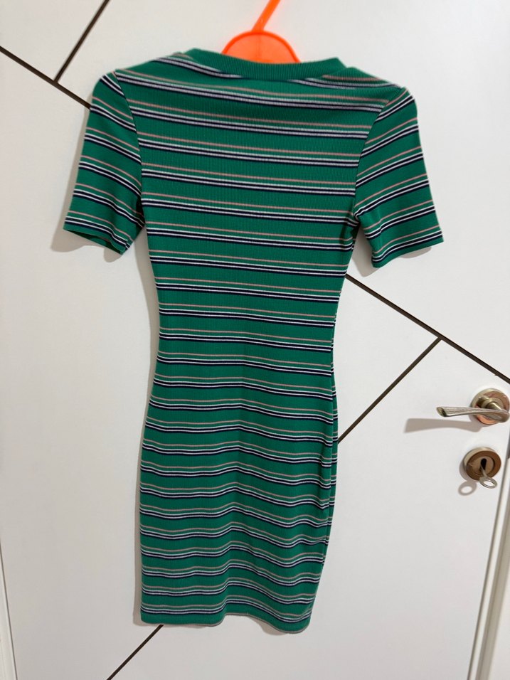 Yeşil Çizgili Kısa Kollu Hamile Elbisesi - Görsel 4