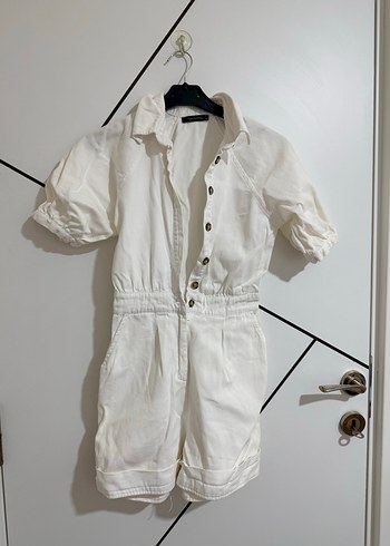 Düğmeli Beyaz Kısa Kollu Kadın Tulum - Görsel 3