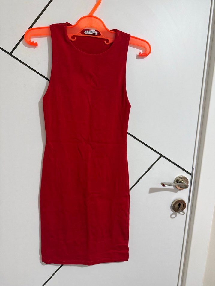 Kolsuz V Yakalı Kırmızı Kadın Tulum - Görsel 2