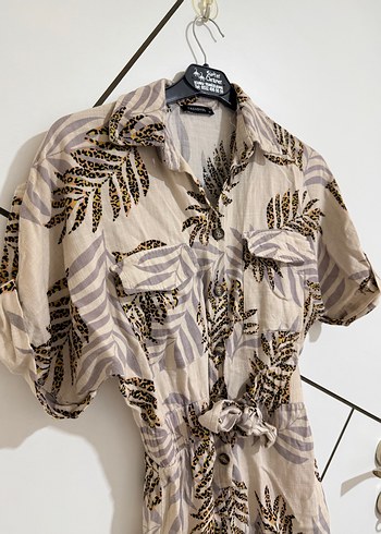 Bej Zebra Desenli Kısa Kollu Keten Tulum - Görsel 2