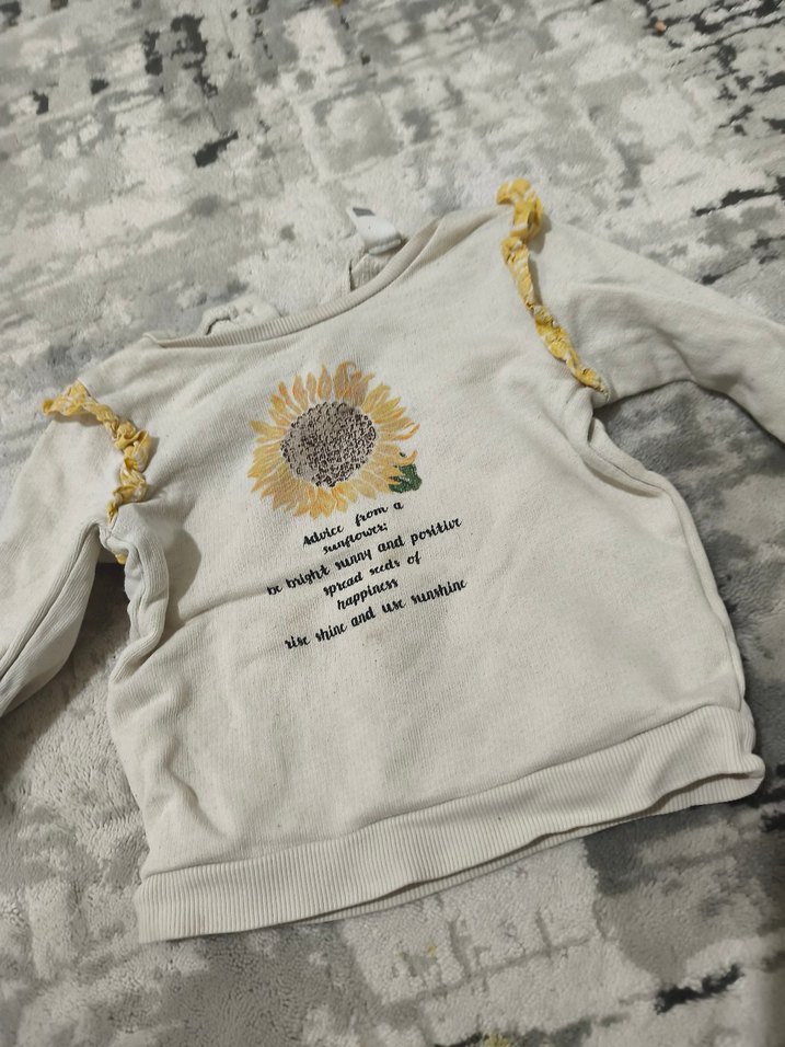 Kız Çocuk Pembe Nakışlı Kapüşonlu Yelek - Görsel 5