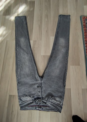Gri Kadın Denim Midi Boy Dar Kesim Jean