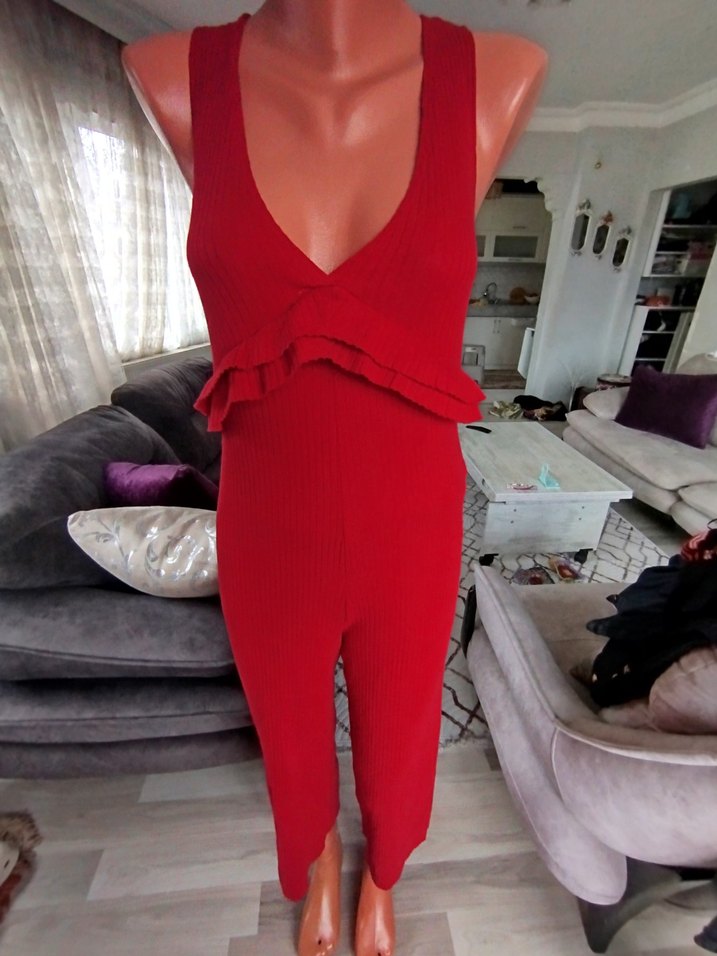 Kırmızı V Yaka Fırfırlı Mini Tulum - Görsel 4