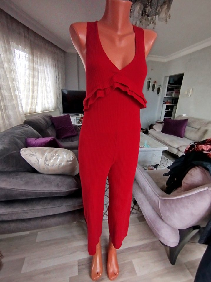 Kırmızı V Yaka Fırfırlı Mini Tulum - Görsel 3