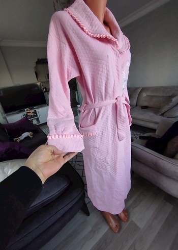 Nakışlı Uzun Pembe Kadın Bornoz - Görsel 4