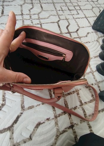 Pembe Deri Kadın Çanta Orjinal fermuarı bozuk - Görsel 5