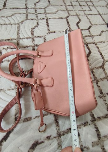 Pembe Deri Kadın Çanta Orjinal fermuarı bozuk - Görsel 6