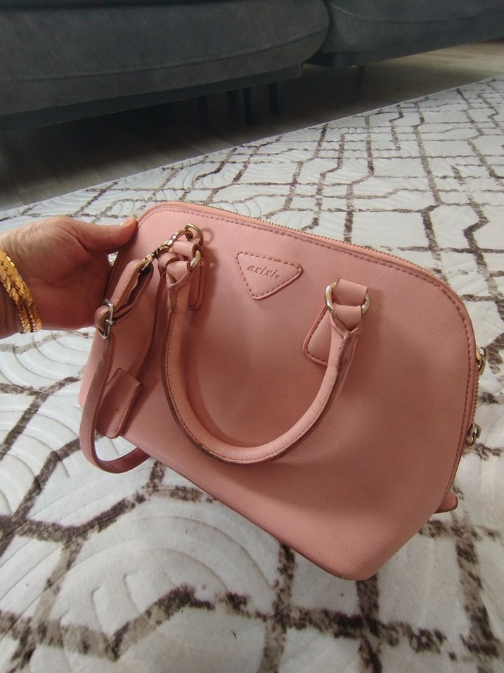 Pembe Deri Kadın Çanta Orjinal fermuarı bozuk - Görsel 2