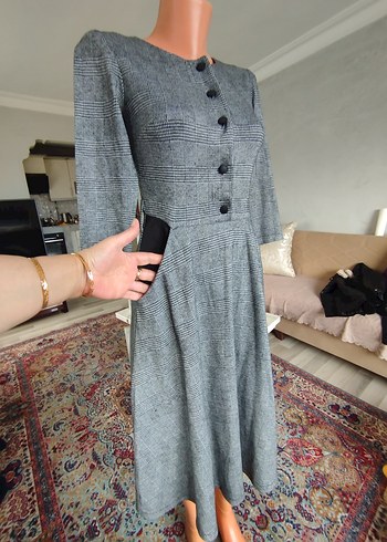 Düğmeli Gri Uzun Kadın Elbise - Görsel 5