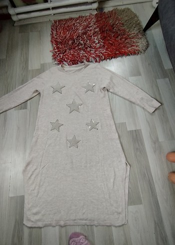 Gri Uzun Triko Elbise Yıldız İşlemeli - Görsel 4