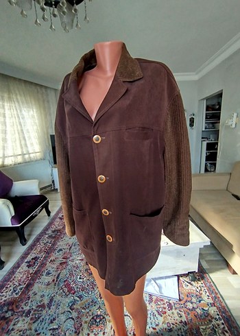 Düğmeli Kahverengi Süet Erkek Ceket Önünde küçük deluk var - Görsel 2