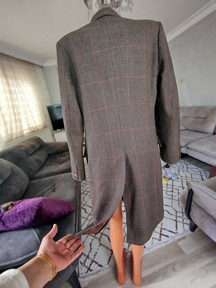 Uzun Kahverengi Düğmeli Erkek Kaban - Görsel 3