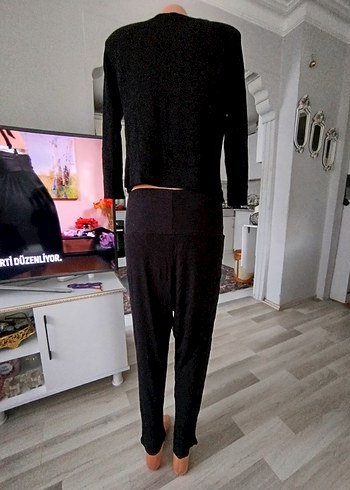 Siyah Piliseli Yüksek Yakalı takım - Görsel 6