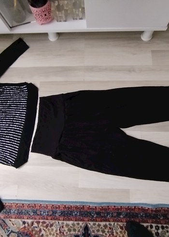 Siyah Piliseli Yüksek Yakalı takım - Görsel 7